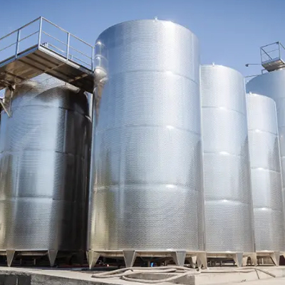 Das neue Ostoros Lager mit 6000 Liter Fassungsvermögen